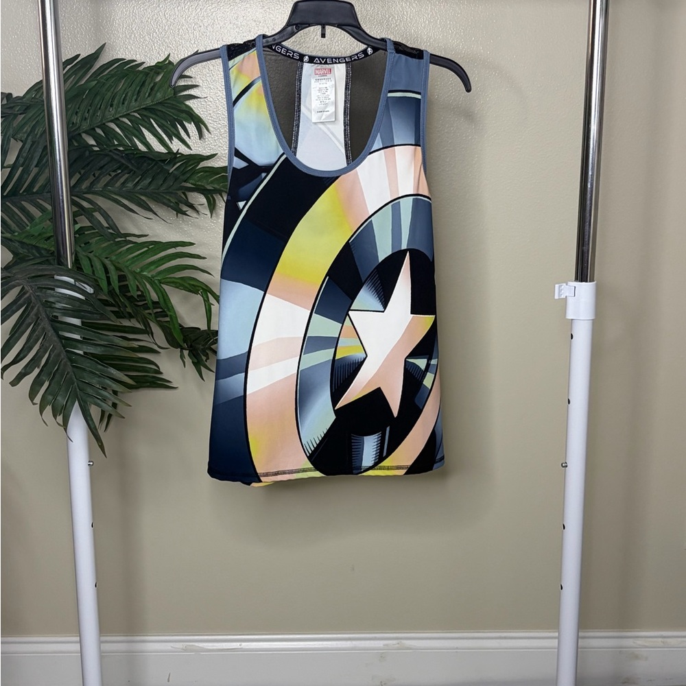 Marvel Avengers Captain America Racerback Tank Top Athletic Graphic Size M